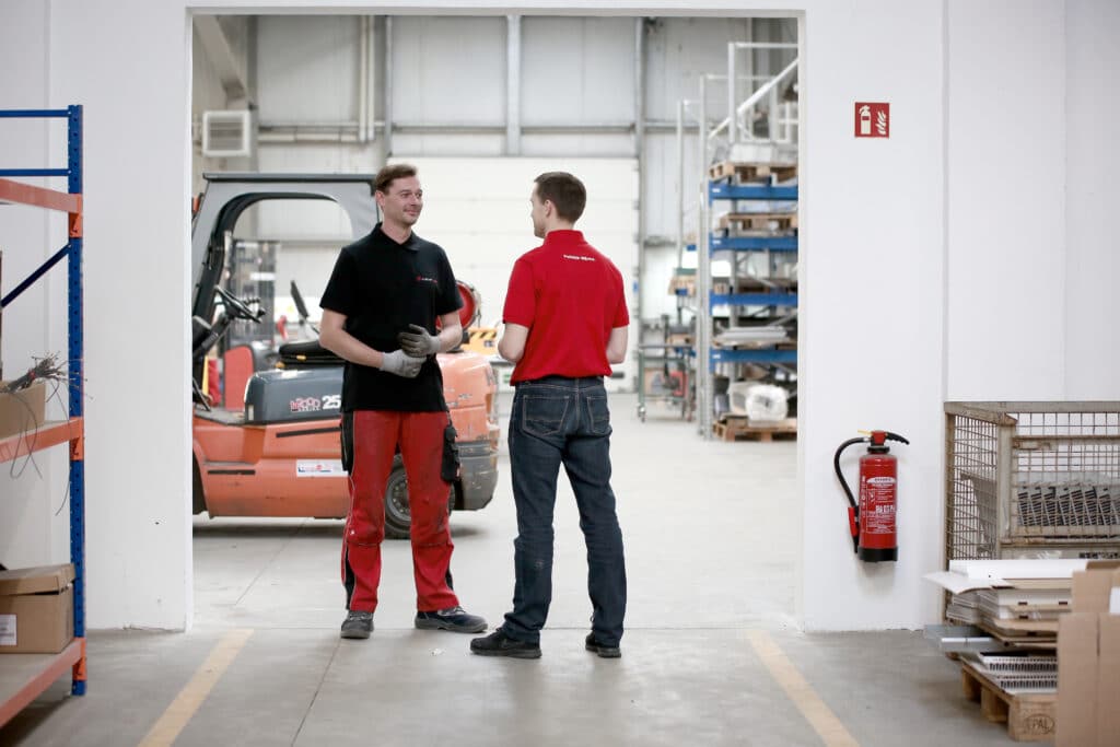 Produktion von Elektroheizungen bei LUCHT LHZ, Hersteller von Elektroheizungen für OEM-Partner